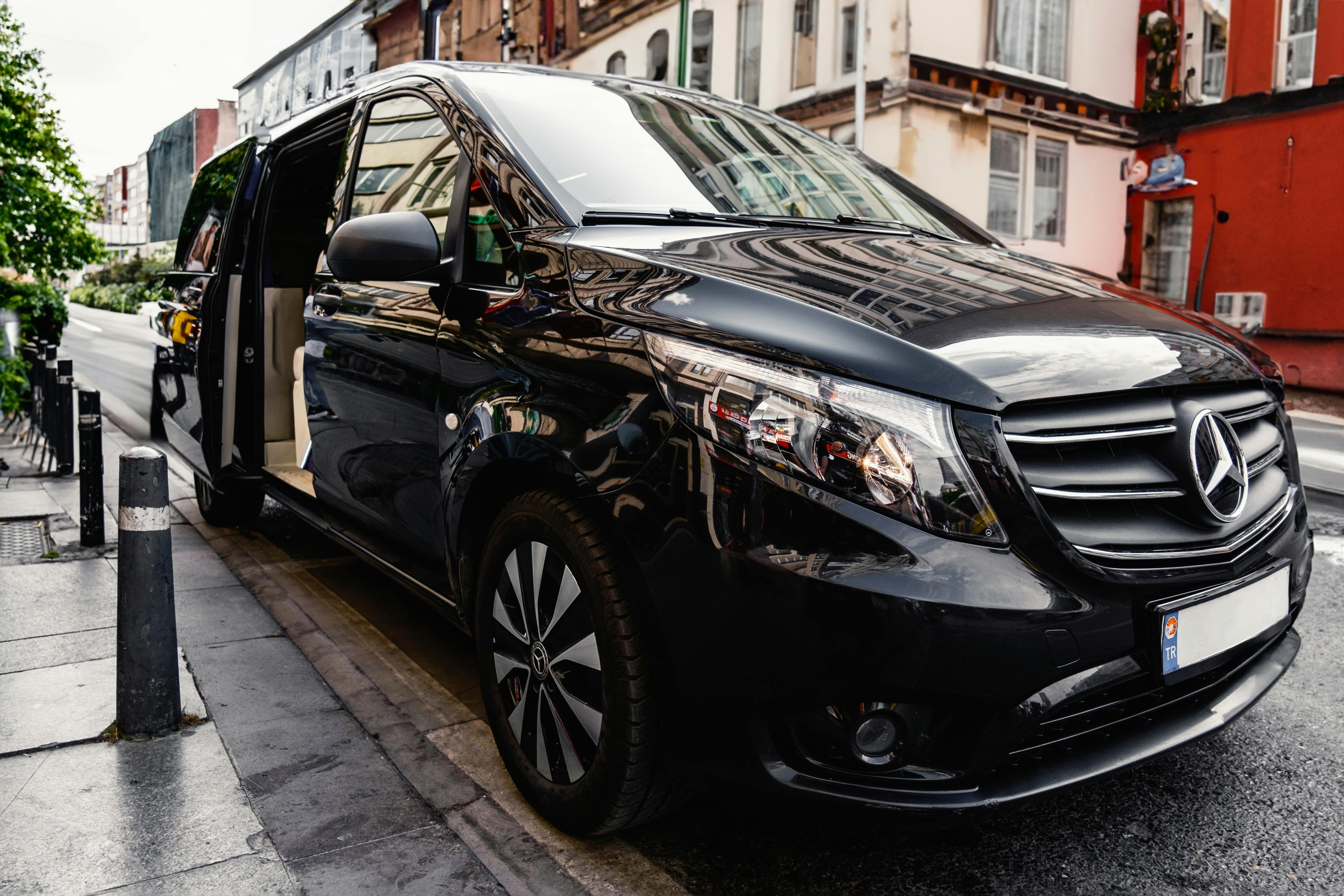 Comment procéder à la location d'un minibus à Paris ?