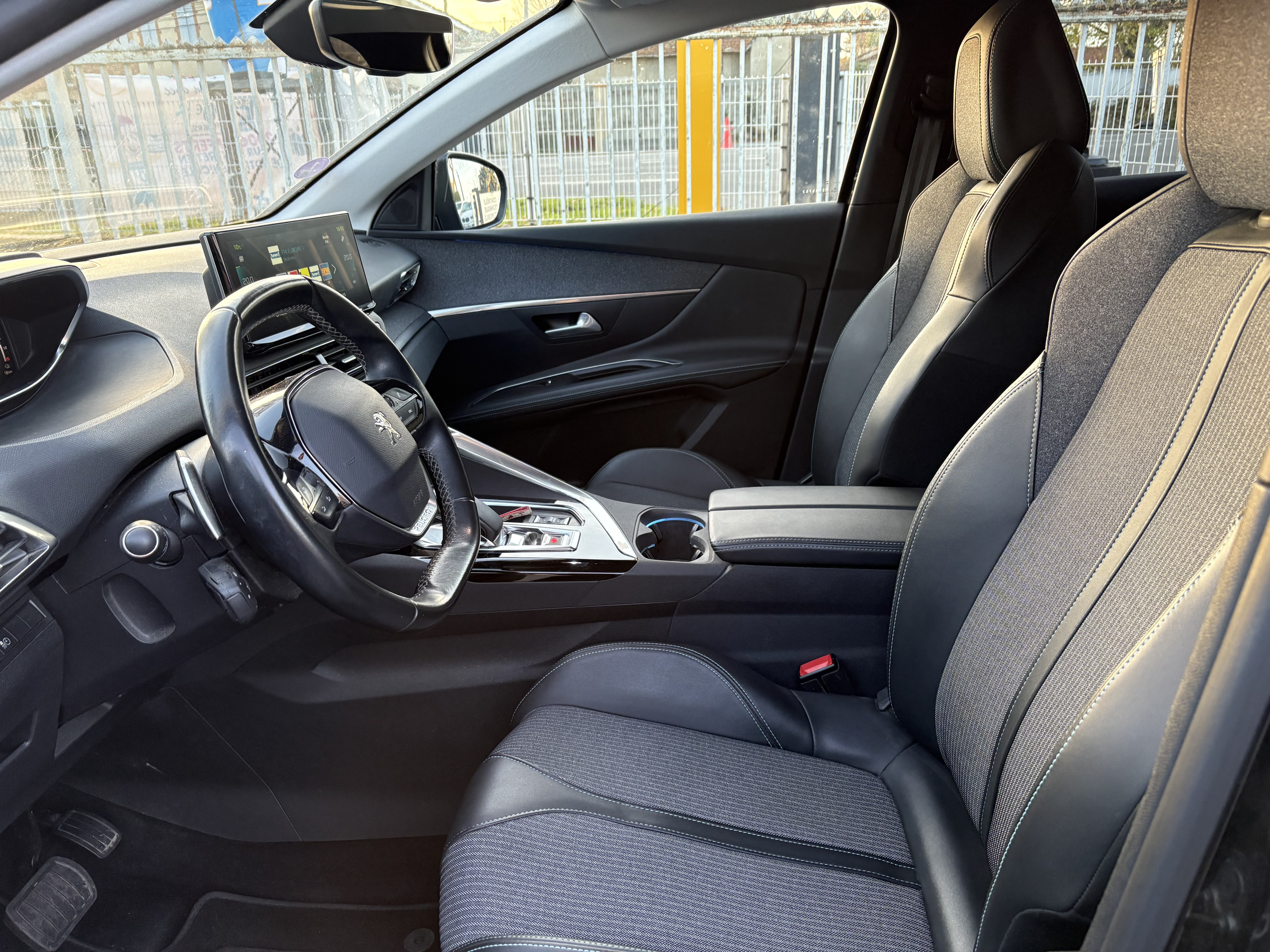 Peugeot 3008 Plug-in Hybrid 225ch Allure Pack e-EAT8